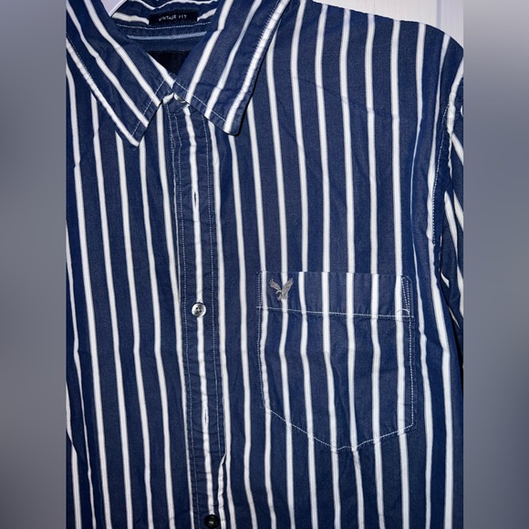 Abercrombie & Fitch Men’s Striped Button Up - Picture 2 of 5